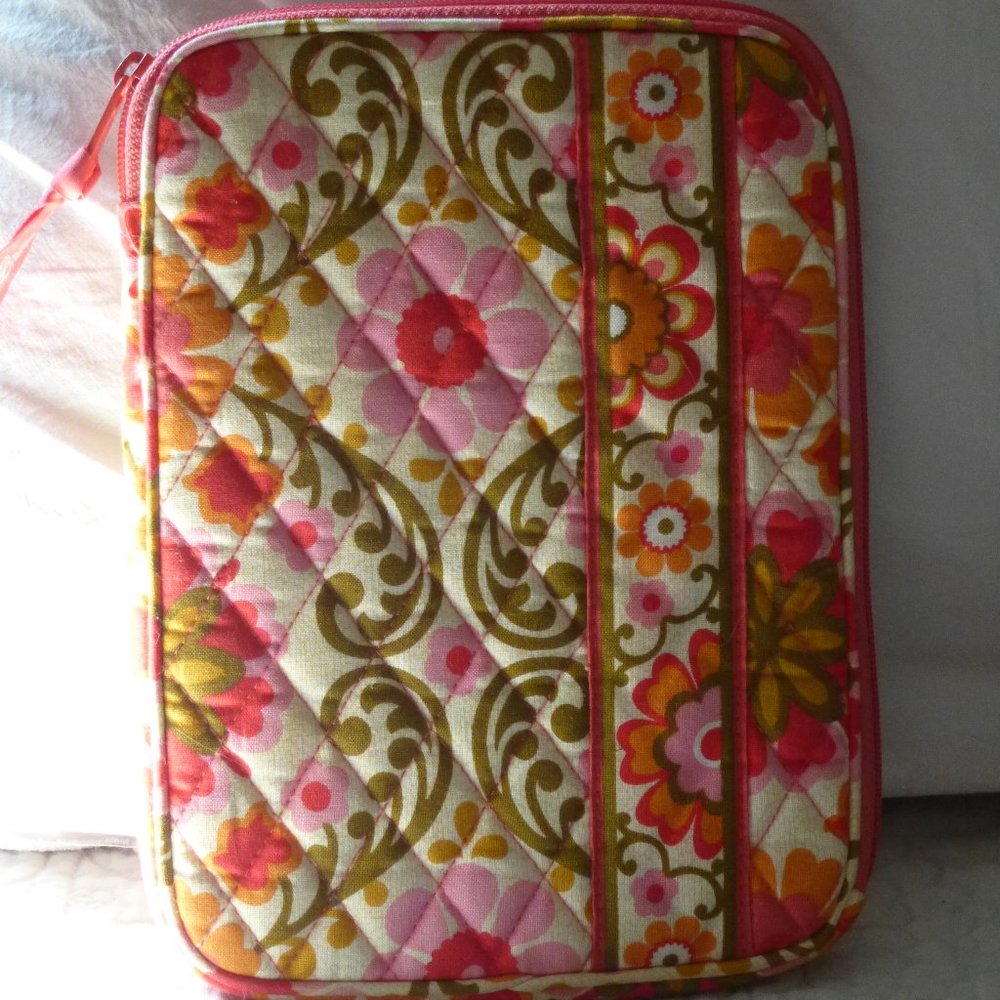 Vera Bradley Boho Floral Zippered iPad or tablet Case - brand new, never used